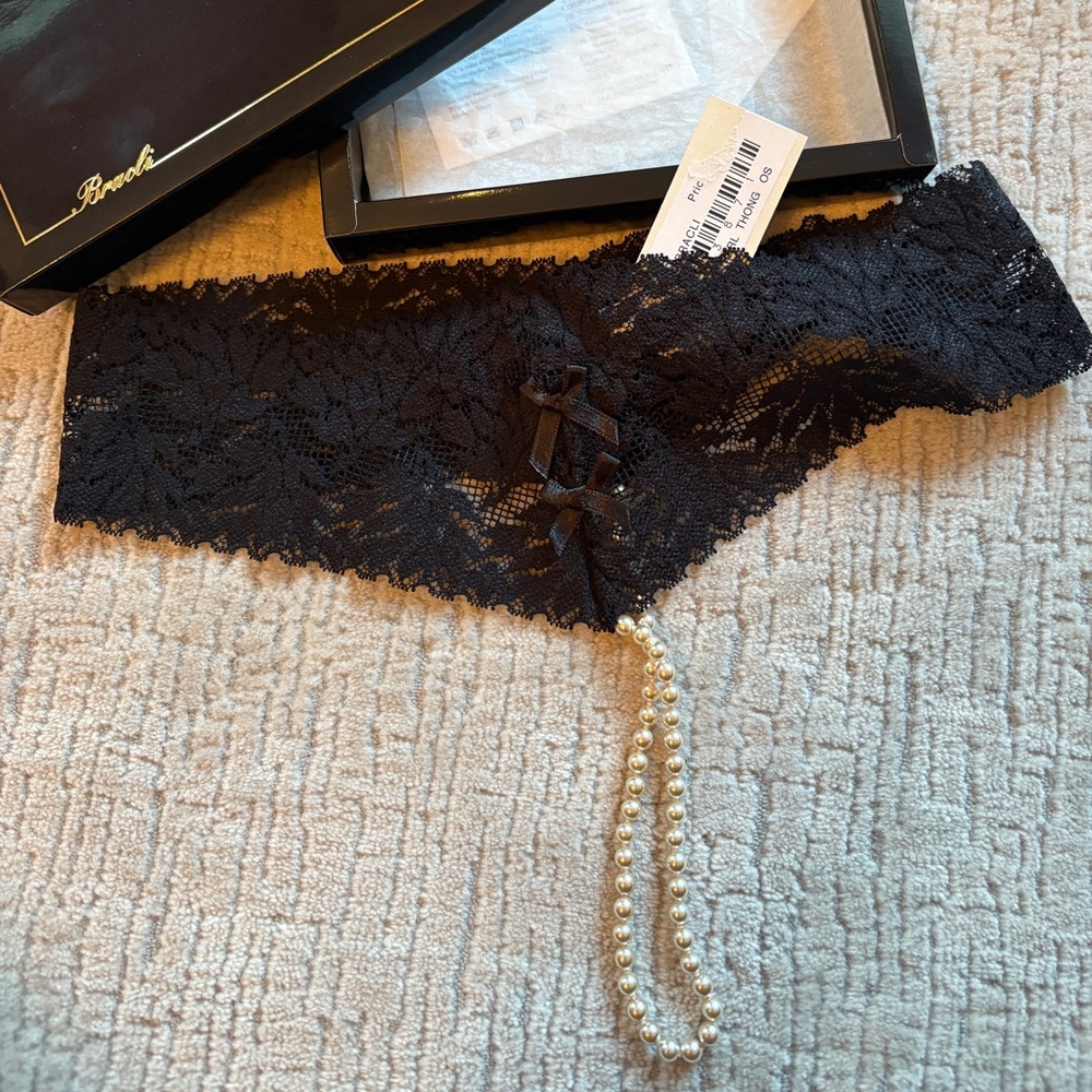 Bracli London Pearl Lace Thong new with tags
